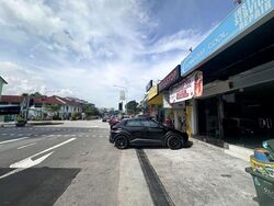 Upper Serangoon Road (D19), Shop House #549732651